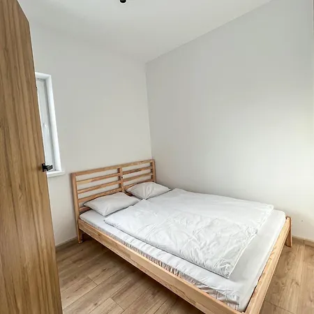 W Zatorze Przy Energylandii - Jacuzzi I Sauna Murowany 5 Piotrowice (Oswiecim)